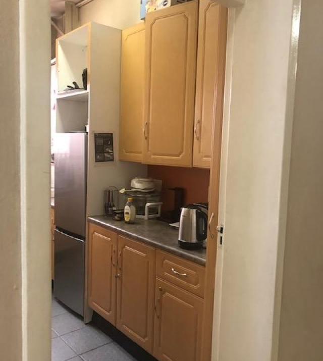 9. Kitchen.jpg